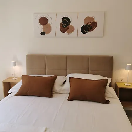 Apartment & Aleksandra *